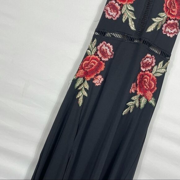 Black Red Roses Slit Maxi Dress - Picture 6 of 12